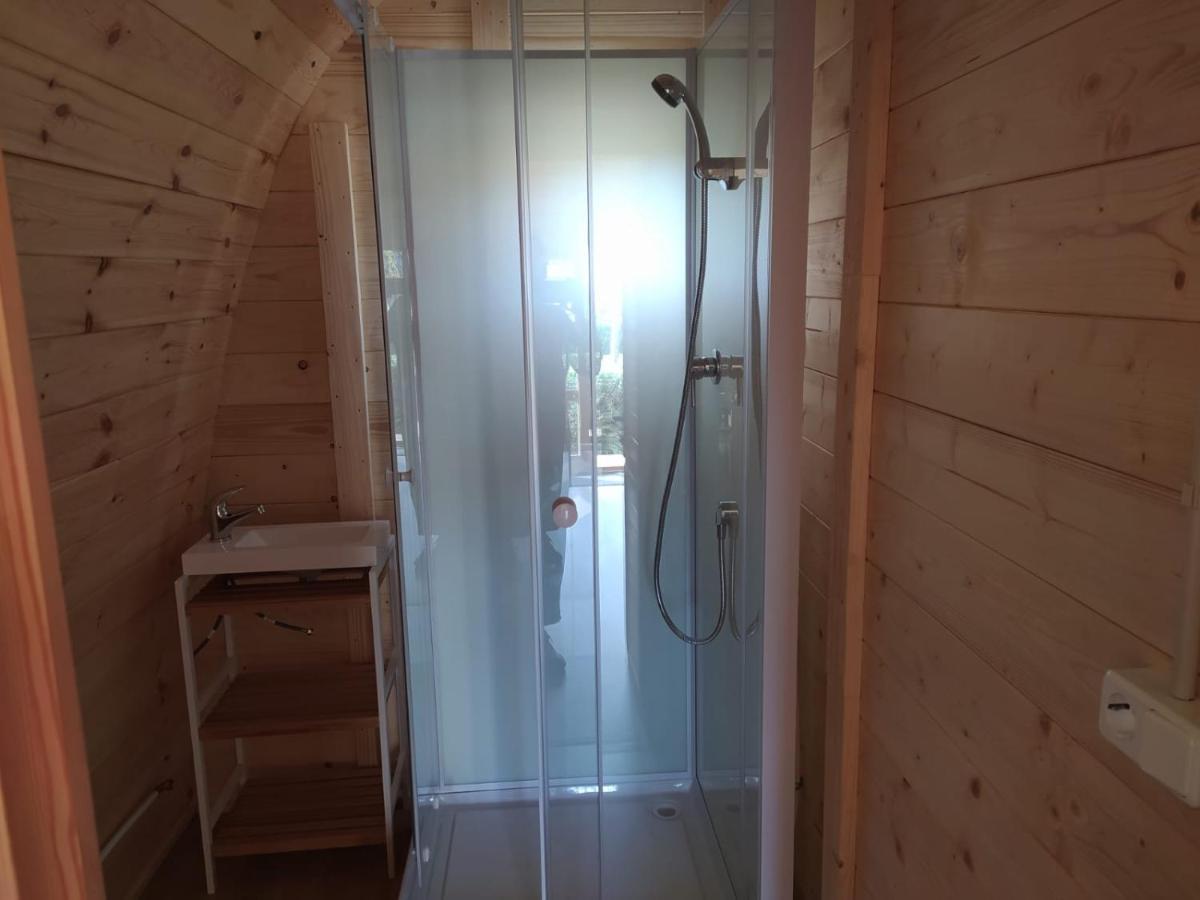 Bungalow 3 Personas - Camping Playa De Tapia Тапія-де-Касар'єго Екстер'єр фото